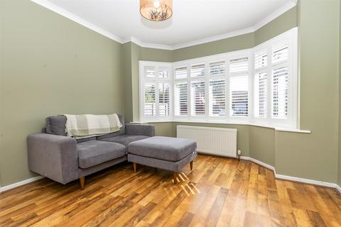 2 Acrefield, Sale, M33 3SF