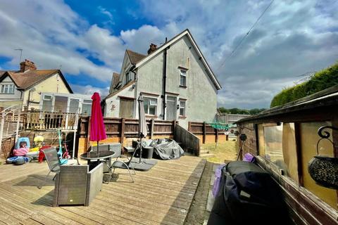 3 bedroom semi-detached house for sale, Ellis Avenue, Stevenage, SG1 3SG