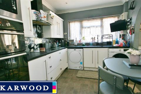 3 bedroom terraced house for sale, Edward Road, Northolt