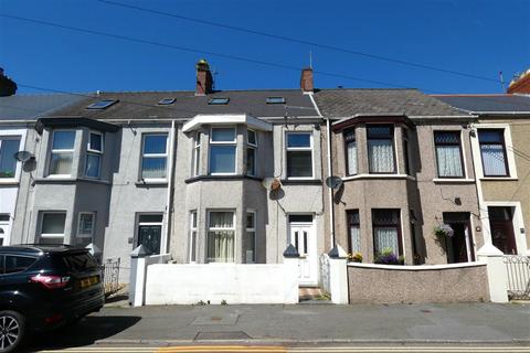 3 bedroom terraced house for sale, Picton Road, Hakin, Milford Haven