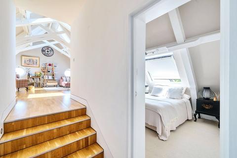 2 bedroom penthouse for sale, Willesden Lane, Brondesbury, NW6