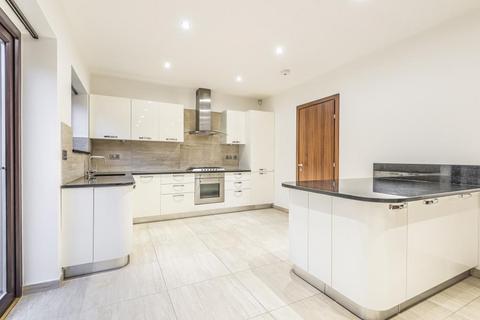 undefined, Orchard Drive, Woking GU21