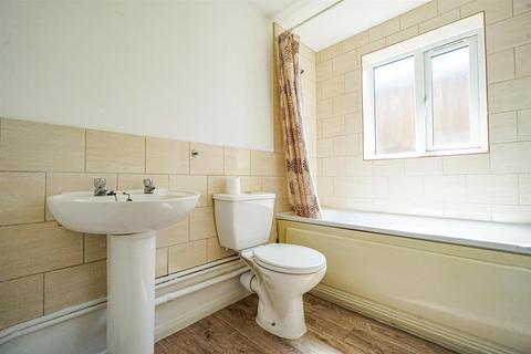 2 bedroom flat for sale, Pinders Road, Hastings