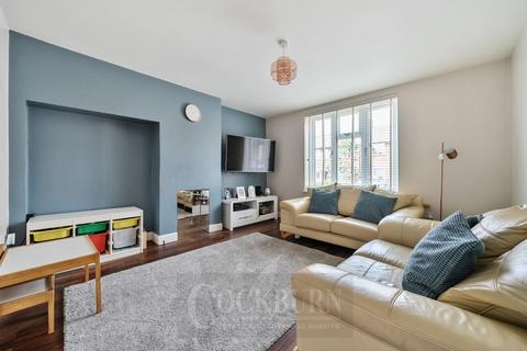 27 Prestbury Square, London, SE9 4LZ