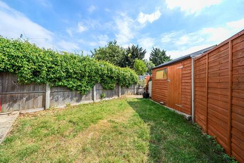 27 Prestbury Square, London, SE9 4LZ