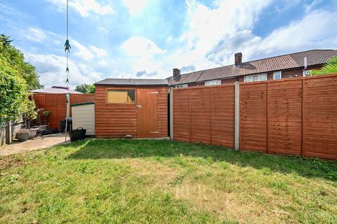 27 Prestbury Square, London, SE9 4LZ