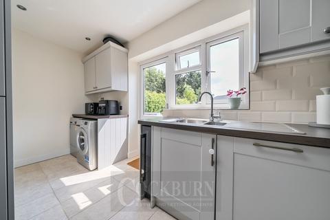 27 Prestbury Square, London, SE9 4LZ
