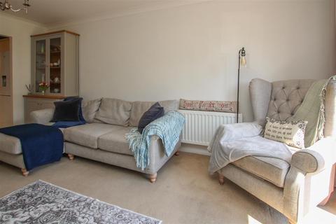 1 bedroom retirement property for sale, Sawyers Hall Lane, Brentwood