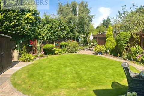 14 Rowallan Drive, Bedford, MK41 8AR