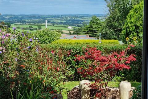 4 bedroom semi-detached house for sale, Race Hill, Launceston