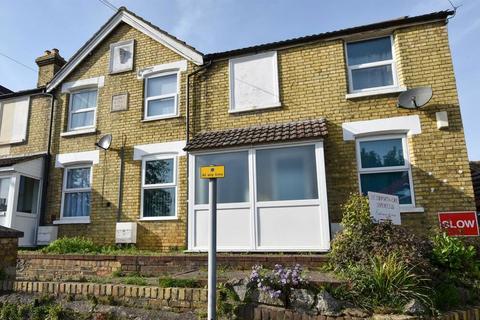 1 bedroom flat for sale, New Road, Ditton, Aylesford, Kent, ME20 6AD