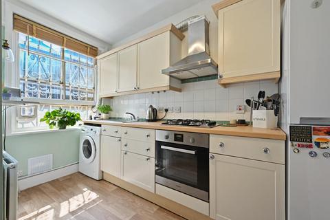 2 bedroom flat for sale, Bulwer Street London W12