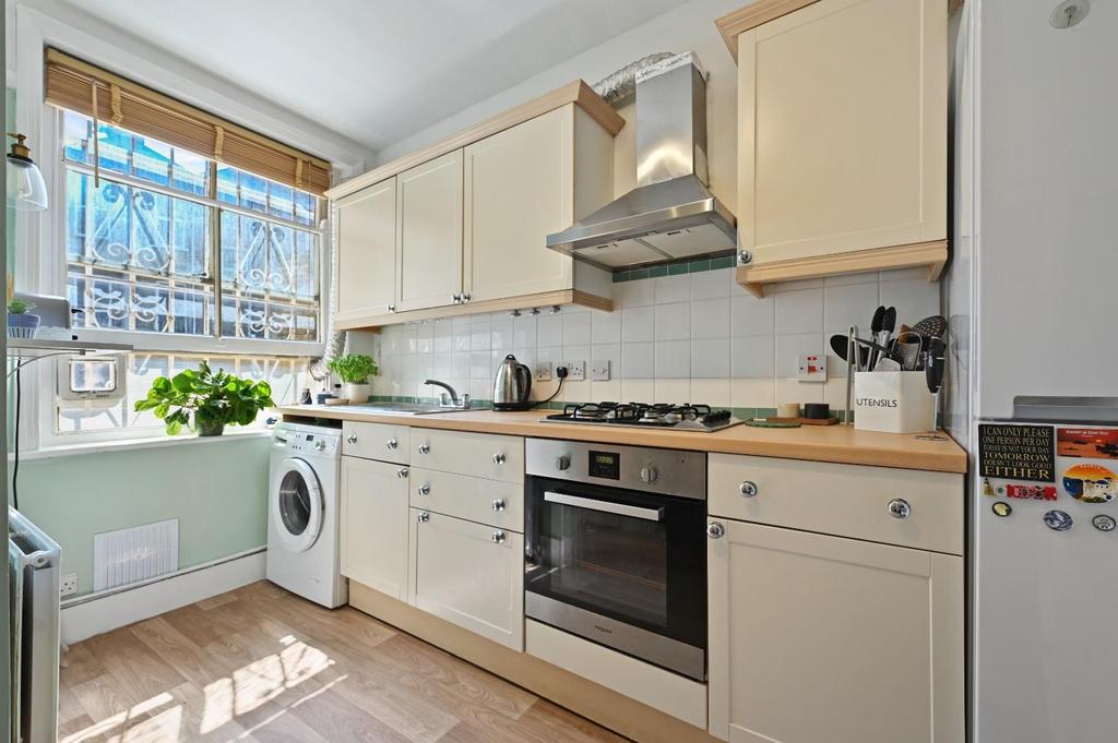 Lytton House - Kitchen A3 (1).JPG
