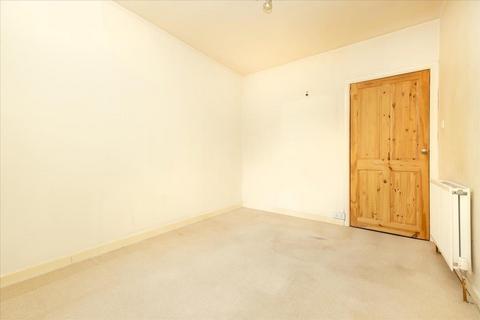 147 Birkenside, Gorebridge, EH23 4JH