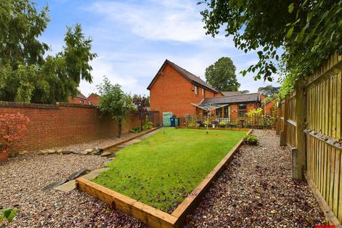 22 Berkeley Close, Hucclecote, Gloucester, GL3 3TG