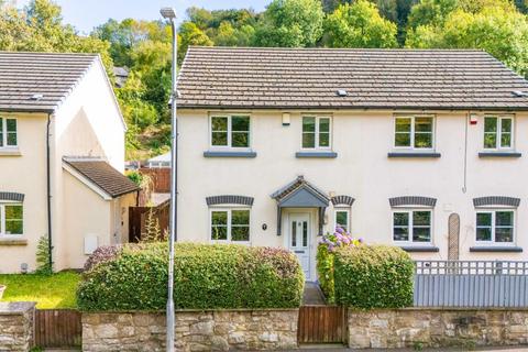 3 bedroom semi-detached house for sale, Llwyn Melin, Clydach, Abergavenny, NP7