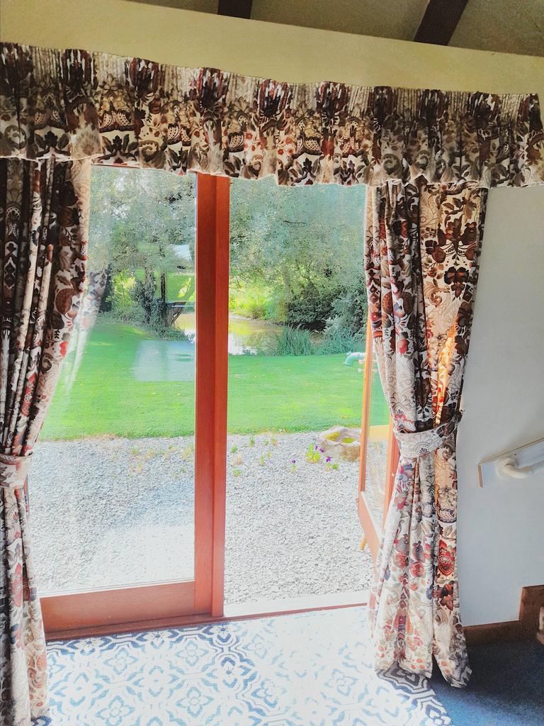 Sitting Room with Dining Area