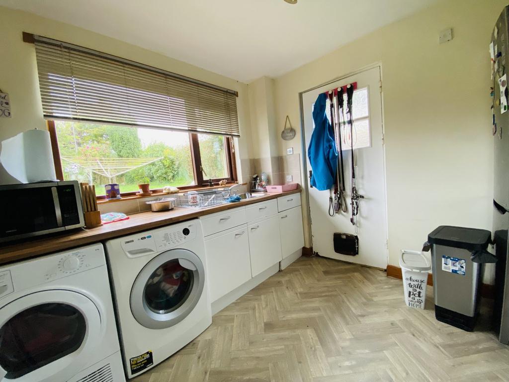 11 Cameronian Place, Springholm, Castle Douglas, D