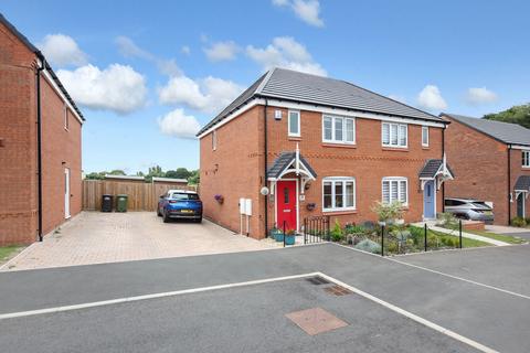 3 bedroom semi-detached house for sale, Kidderminster DY10