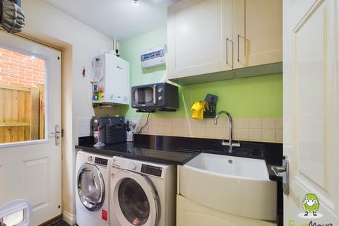 43 Ferndown Close, Beggarwood, Basingstoke, RG22 4SE