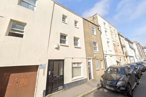 1 bedroom flat to rent, Russell Street, Hastings, TN34