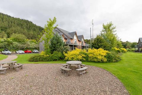 2 bedroom flat for sale, 6 The Gallops, Mains of Taymouth, Kenmore, Perth And Kinross. PH15 2HN