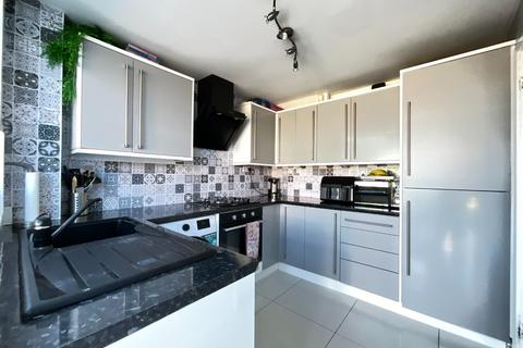 3 bedroom end of terrace house for sale, Peterborough Way, Jarrow, Tyne And Wear, NE32