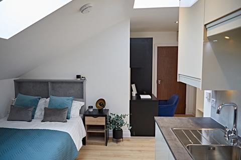 undefined, Apt 35, 113 The Headrow, The Headrow LS1