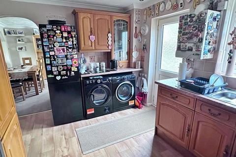 21 Ash Close, Eastbourne, BN22 0UR