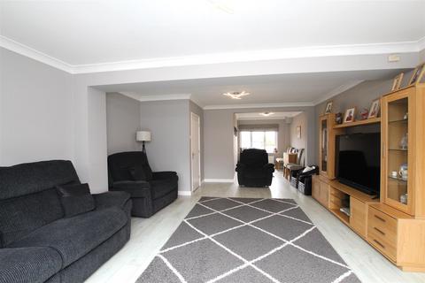 4 bedroom detached house for sale, Brigsley Road, Grimsby DN37