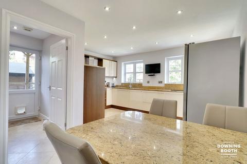 173 Birmingham Road, Lichfield, WS14 9BJ