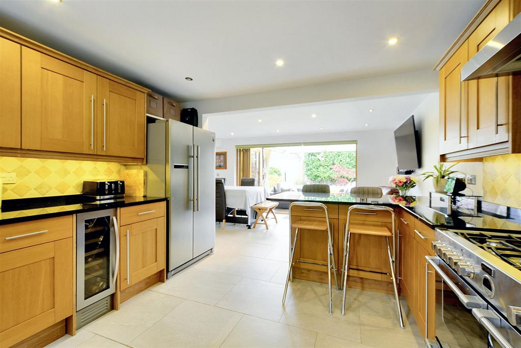 Dining/Living Kitchen