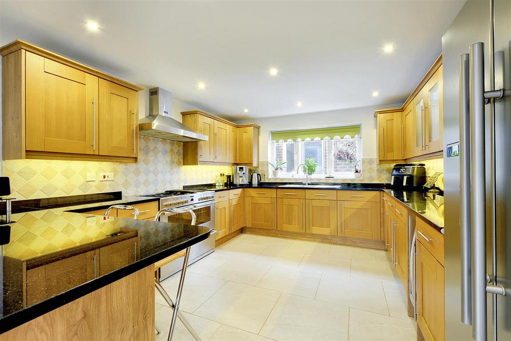 Dining/Living Kitchen
