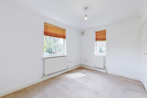 3 bedroom maisonette for sale, Bernays Close, Stanmore, HA7