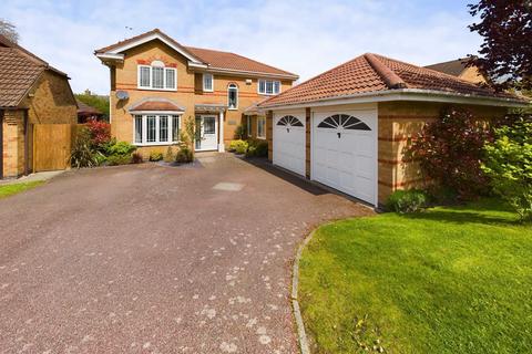 8 Brook Lane, Towcester, NN12 6YL