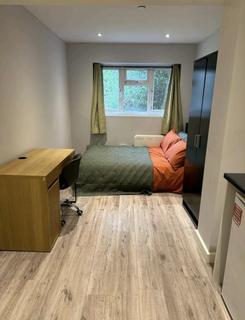 Studio to rent, Star Lane, Orpington, Kent, BR5