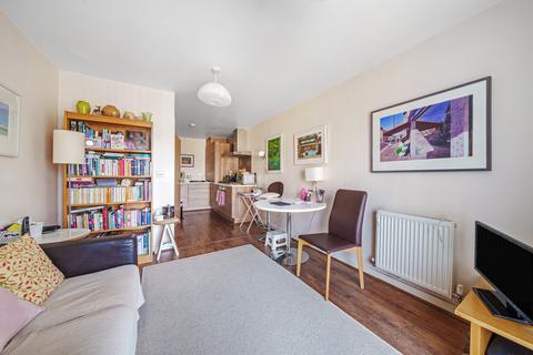 1 bedroom flat for sale, Botham House, Rollason Way, Brentwood, CM14