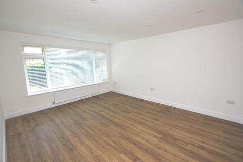2 bedroom apartment to rent, Hatton Court, Windsor