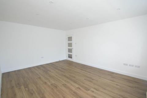 2 bedroom apartment to rent, Hatton Court, Windsor