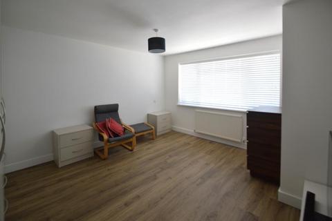 2 bedroom apartment to rent, Hatton Court, Windsor