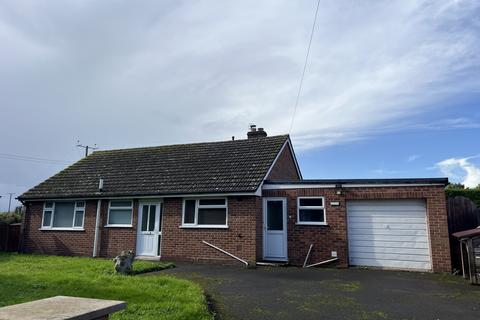 3 bedroom detached bungalow for sale, Churchend, Tewkesbury GL20