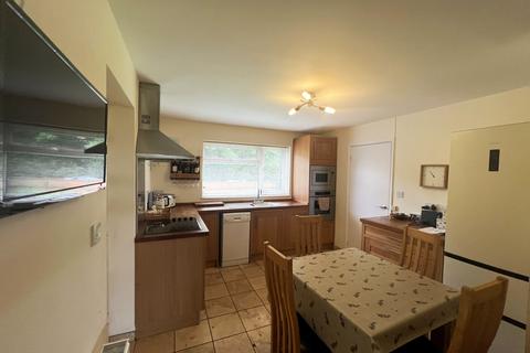 3 bedroom detached bungalow for sale, Churchend, Tewkesbury GL20