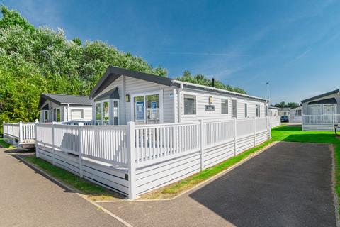 3 bedroom park home for sale, Broadland Sands Holiday Park, Lowestoft