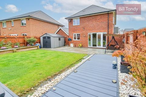 3 bedroom detached house for sale, Ellastone Way, Amington, Tamworth, B77