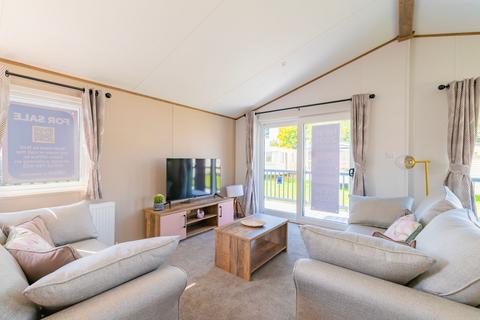 3 bedroom park home for sale, Broadland Sands Holiday Park, Corton