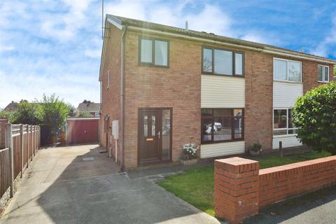 3 bedroom semi-detached house for sale, Weymouth Crescent, Scunthorpe