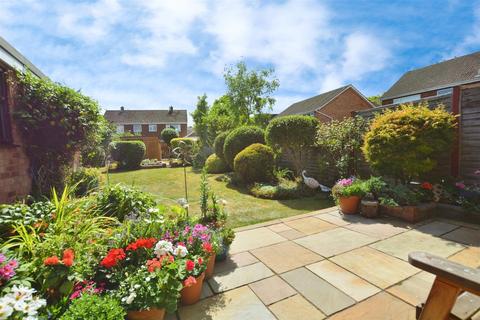 3 bedroom semi-detached house for sale, Weymouth Crescent, Scunthorpe