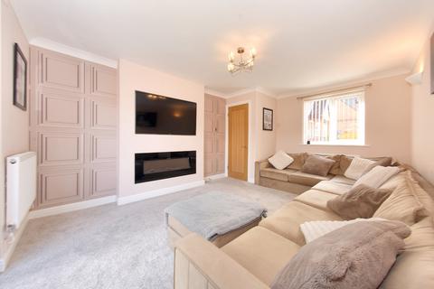 4 bedroom detached house for sale, Ibbetson Close, Morley, Leeds