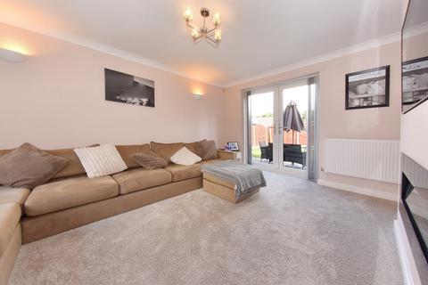 4 bedroom detached house for sale, Ibbetson Close, Morley, Leeds