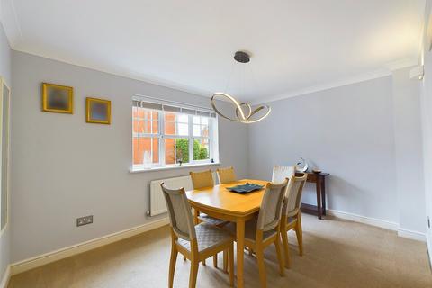 11 Brecon Avenue, Worcester, WR4 0RJ